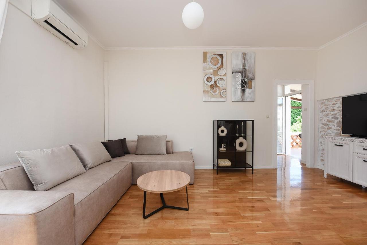 Apartment Karuzz Zadar Bagian luar foto