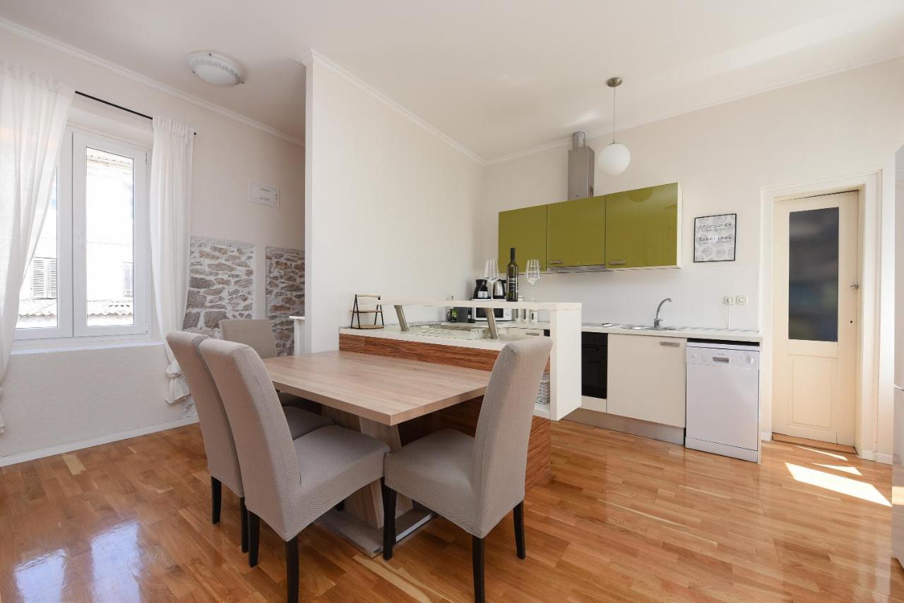 Apartment Karuzz Zadar Bagian luar foto